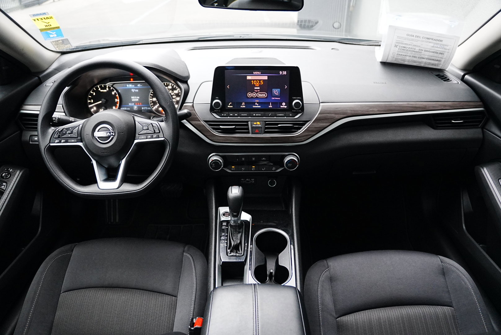 Used 2024 Nissan Altima 2.5 SV image 16