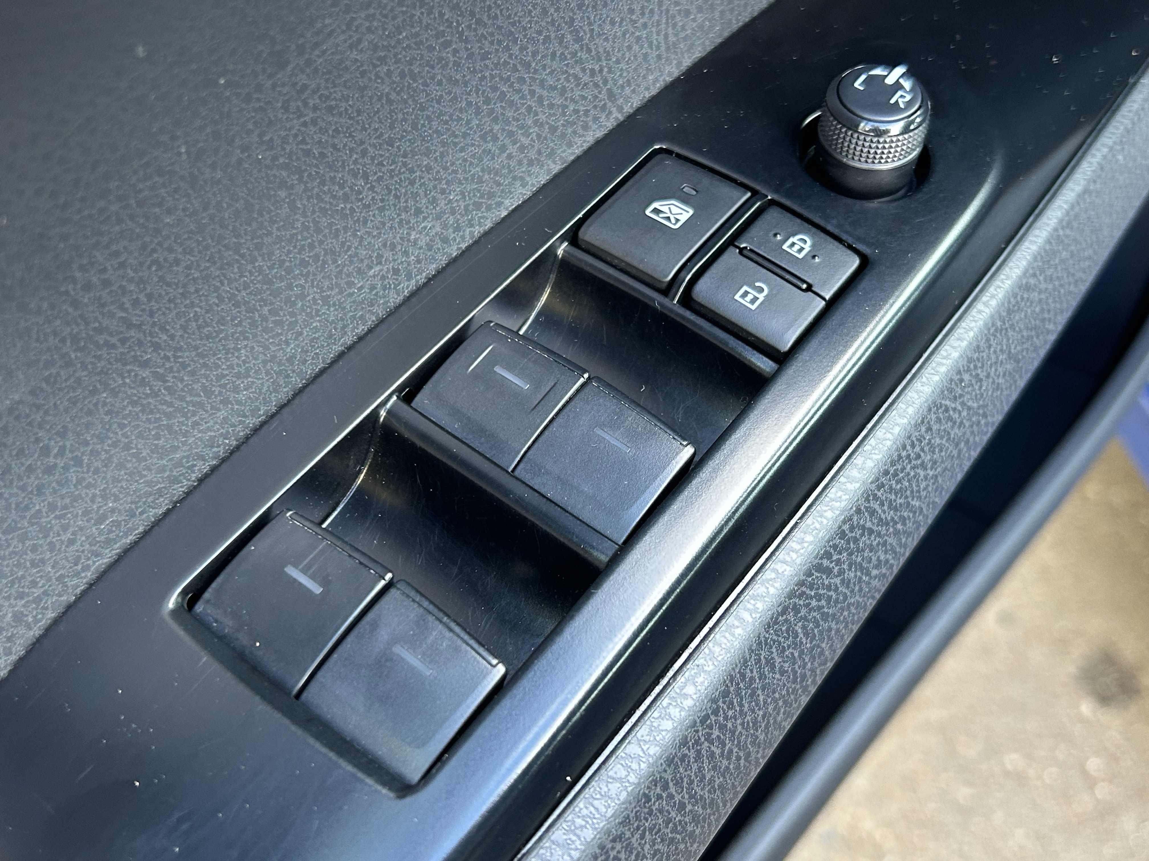 Certified 2025 Toyota Camry SE FWD image 17