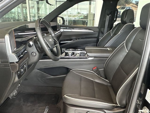 Used 2025 Cadillac Escalade ESV Sport w/ Touring Package AWD/4WD image 20