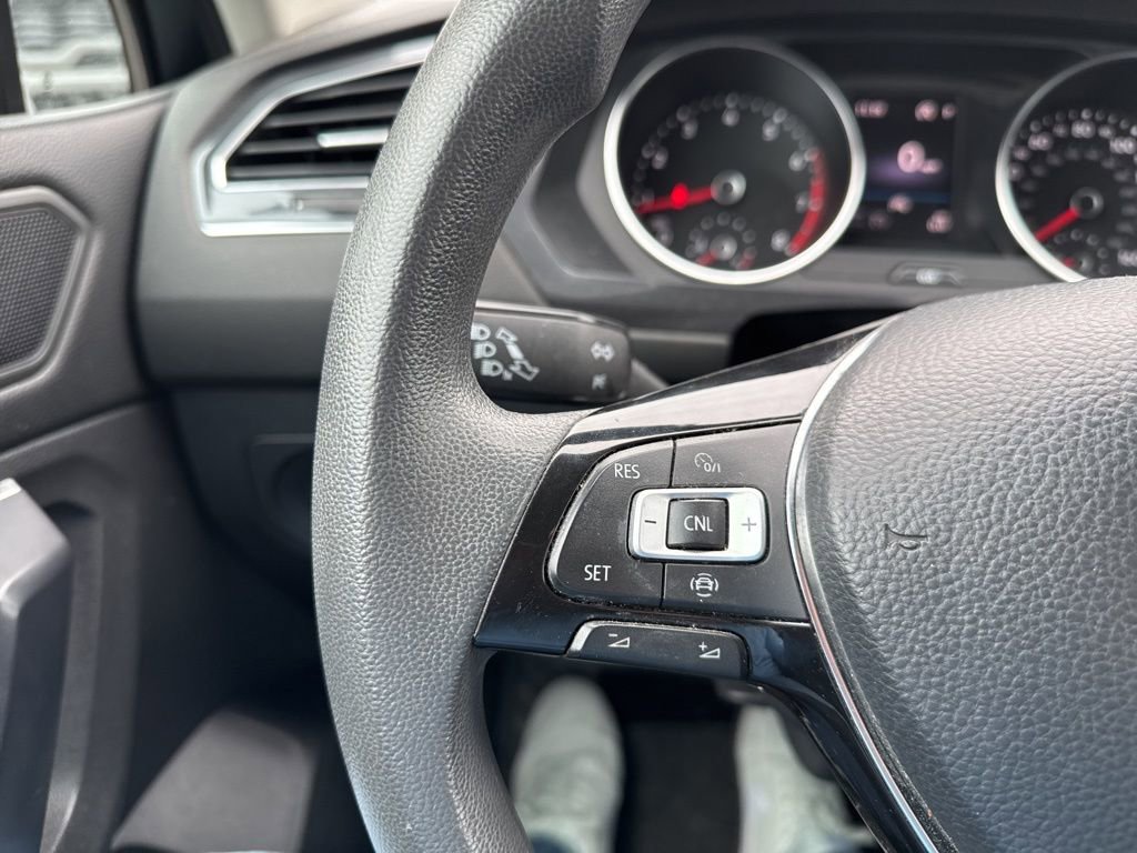 Used 2021 Volkswagen Tiguan S image 17