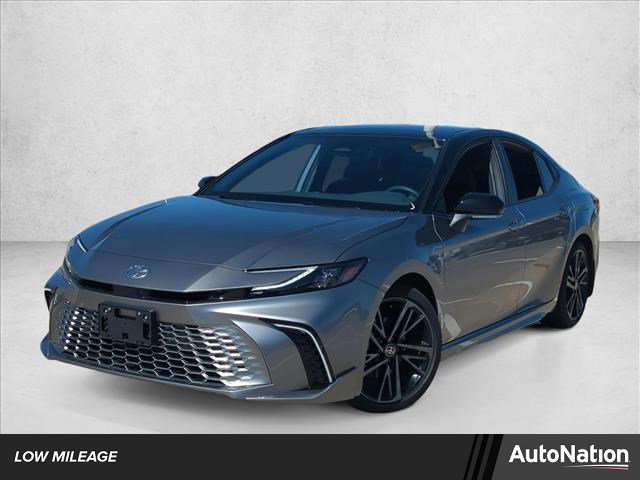 Used 2025 Toyota Camry XSE image 1
