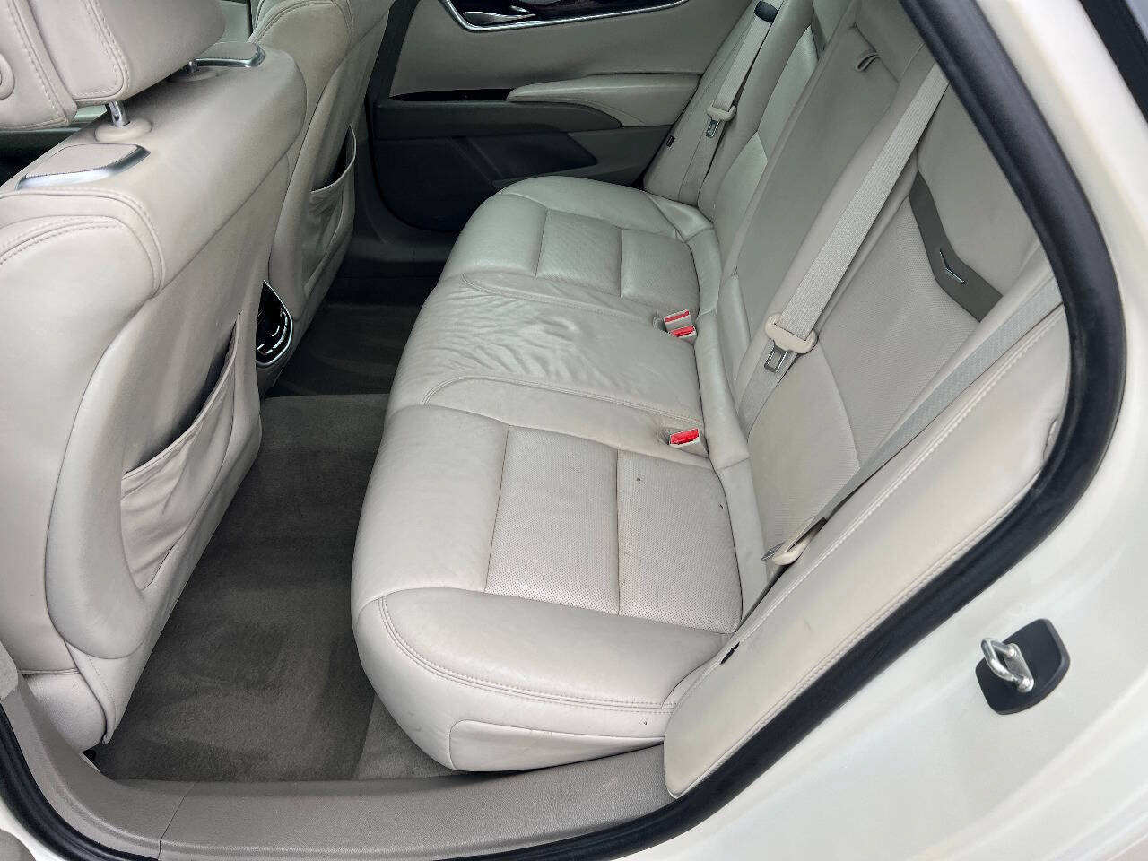 Used 2013 Cadillac XTS Platinum AWD/4WD image 24