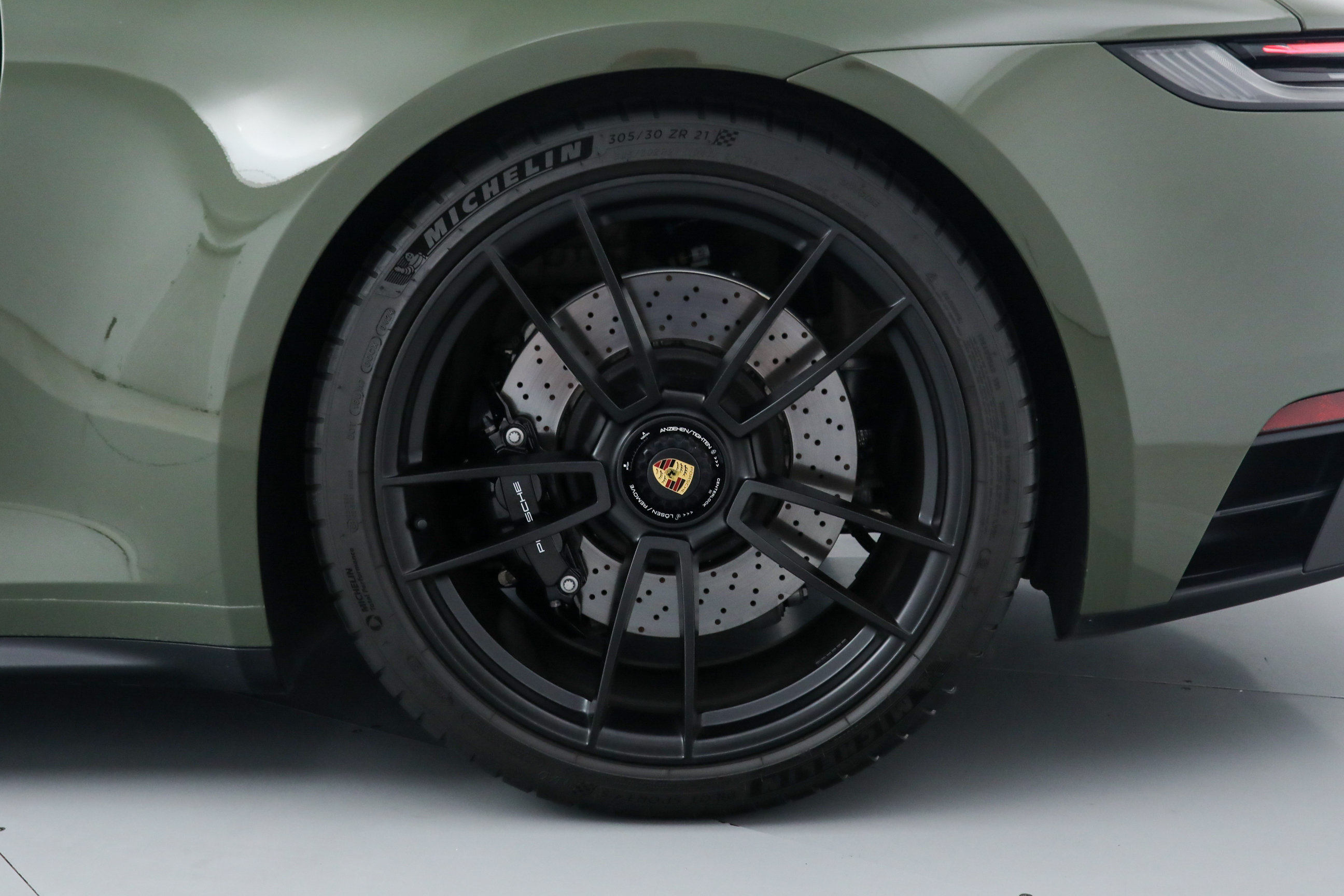 Used 2024 Porsche 911 GTS Coupe image 38