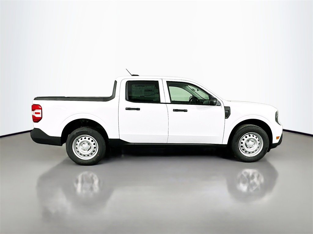 New 2025 Ford Maverick XL image 8