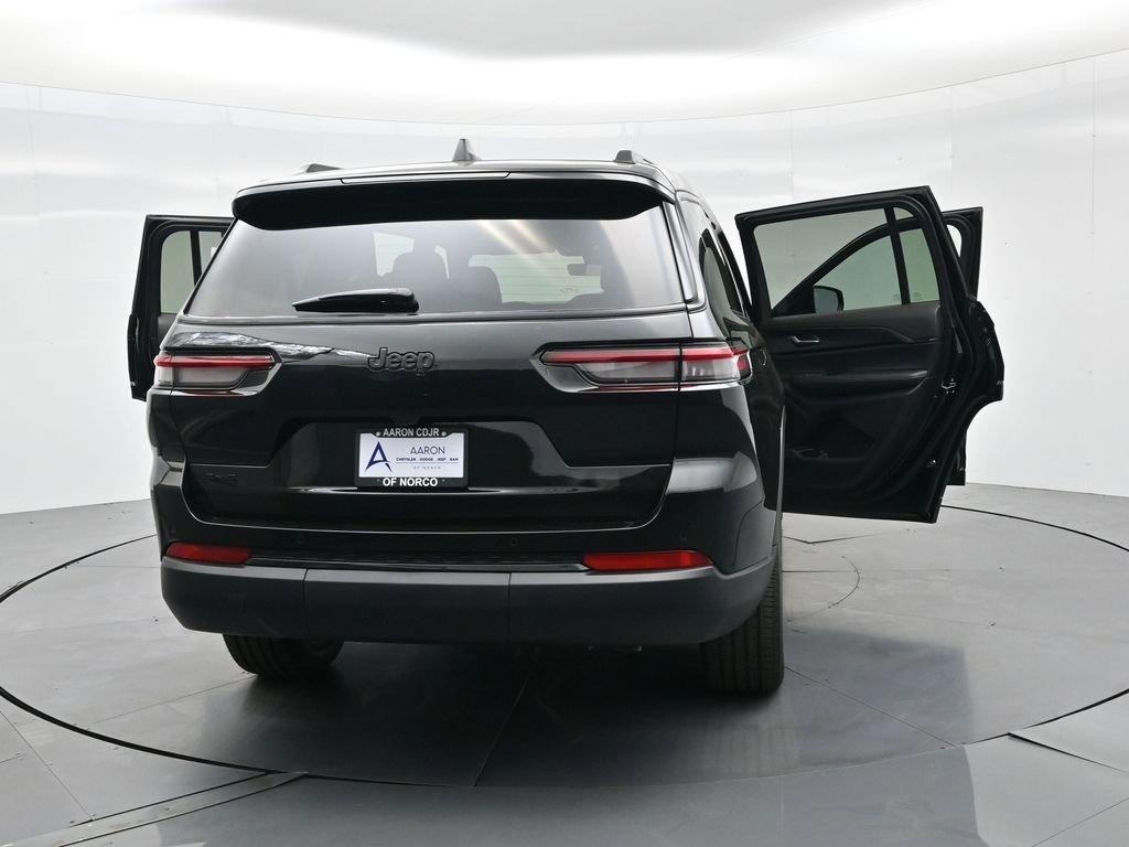 New 2025 Jeep Grand Cherokee L Altitude image 42