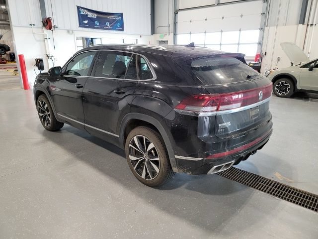 Used 2025 Volkswagen Atlas Cross Sport SEL Premium R-Line AWD/4WD image 5