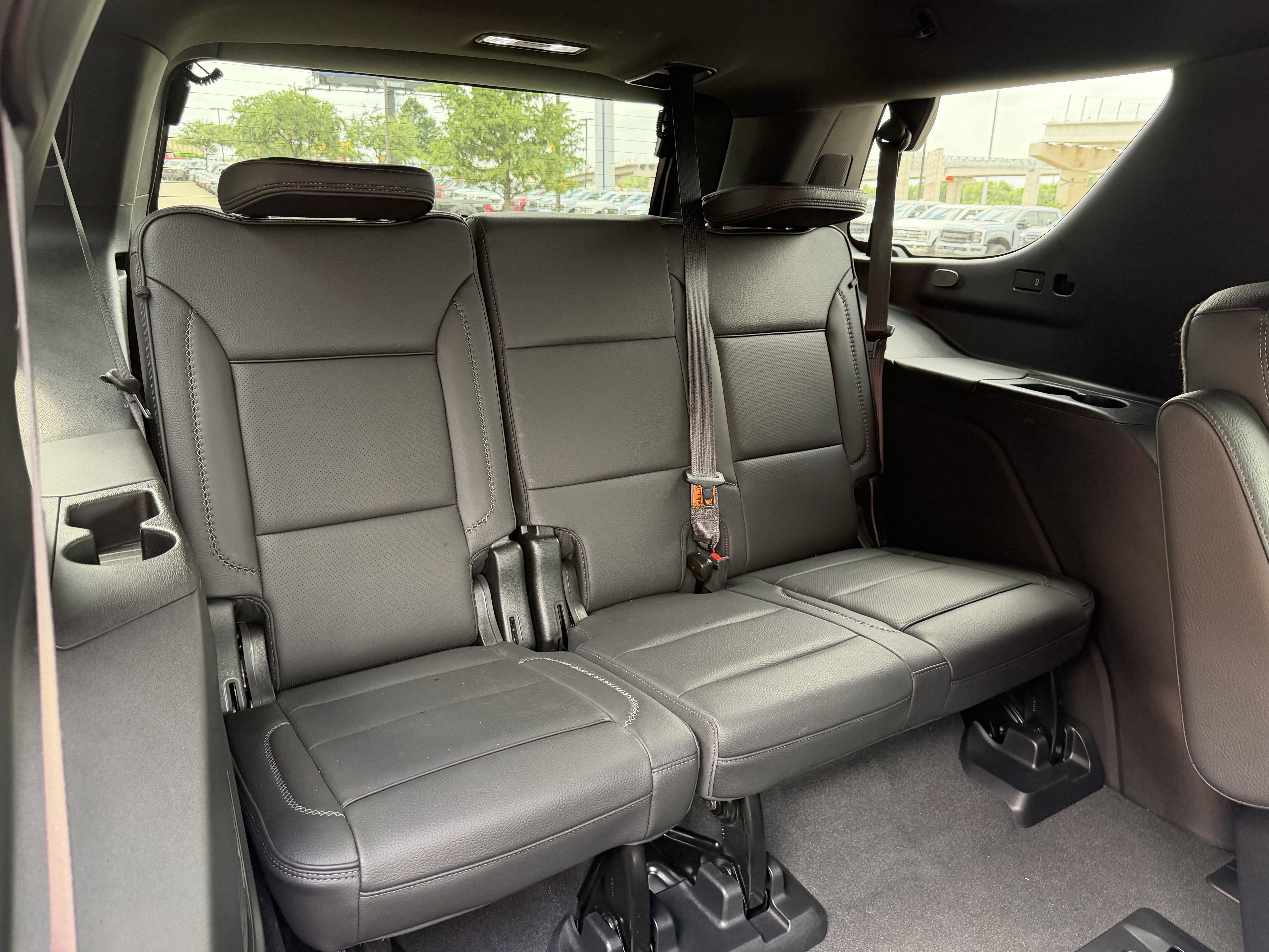 Used 2024 GMC Yukon Denali AWD/4WD image 35
