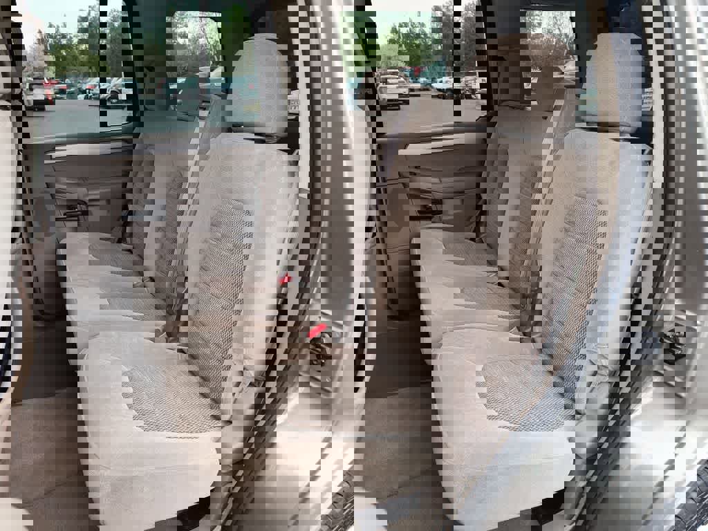 Used 2004 Ford Explorer XLT image 20