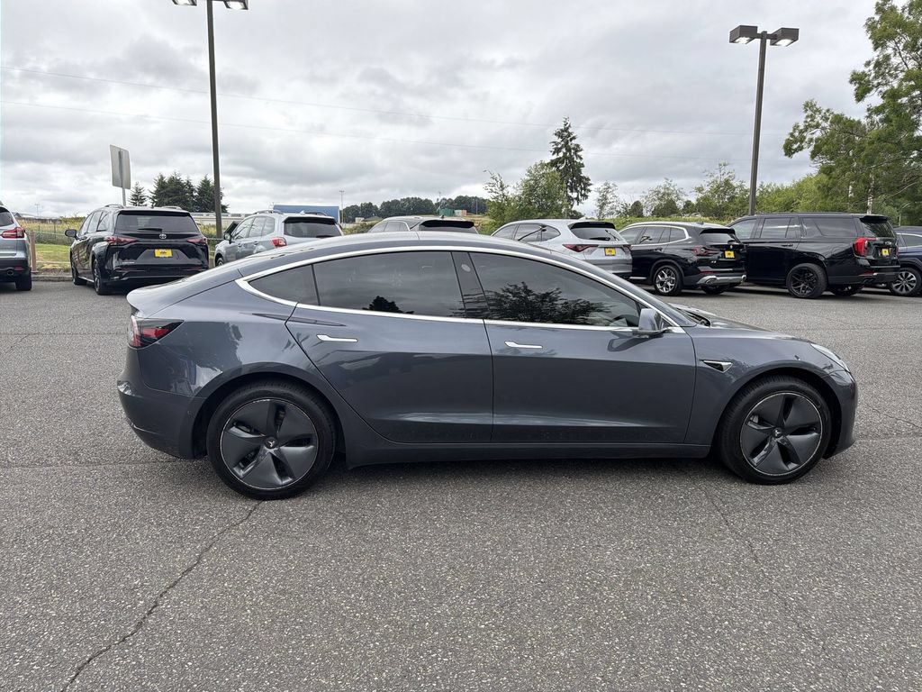 Used 2019 Tesla Model 3 Standard Range Plus RWD image 2