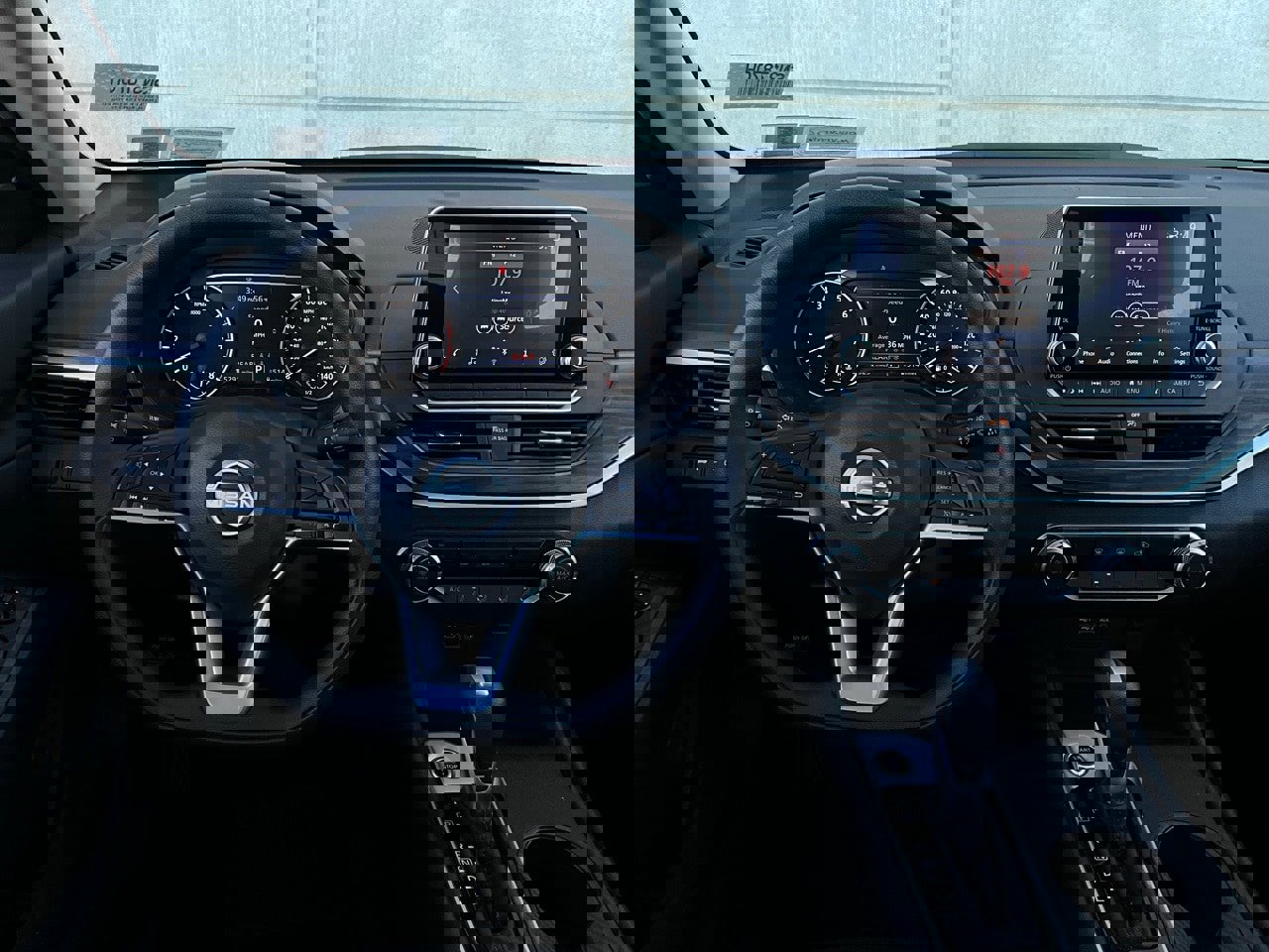 Used 2025 Nissan Altima 2.5 SV image 14