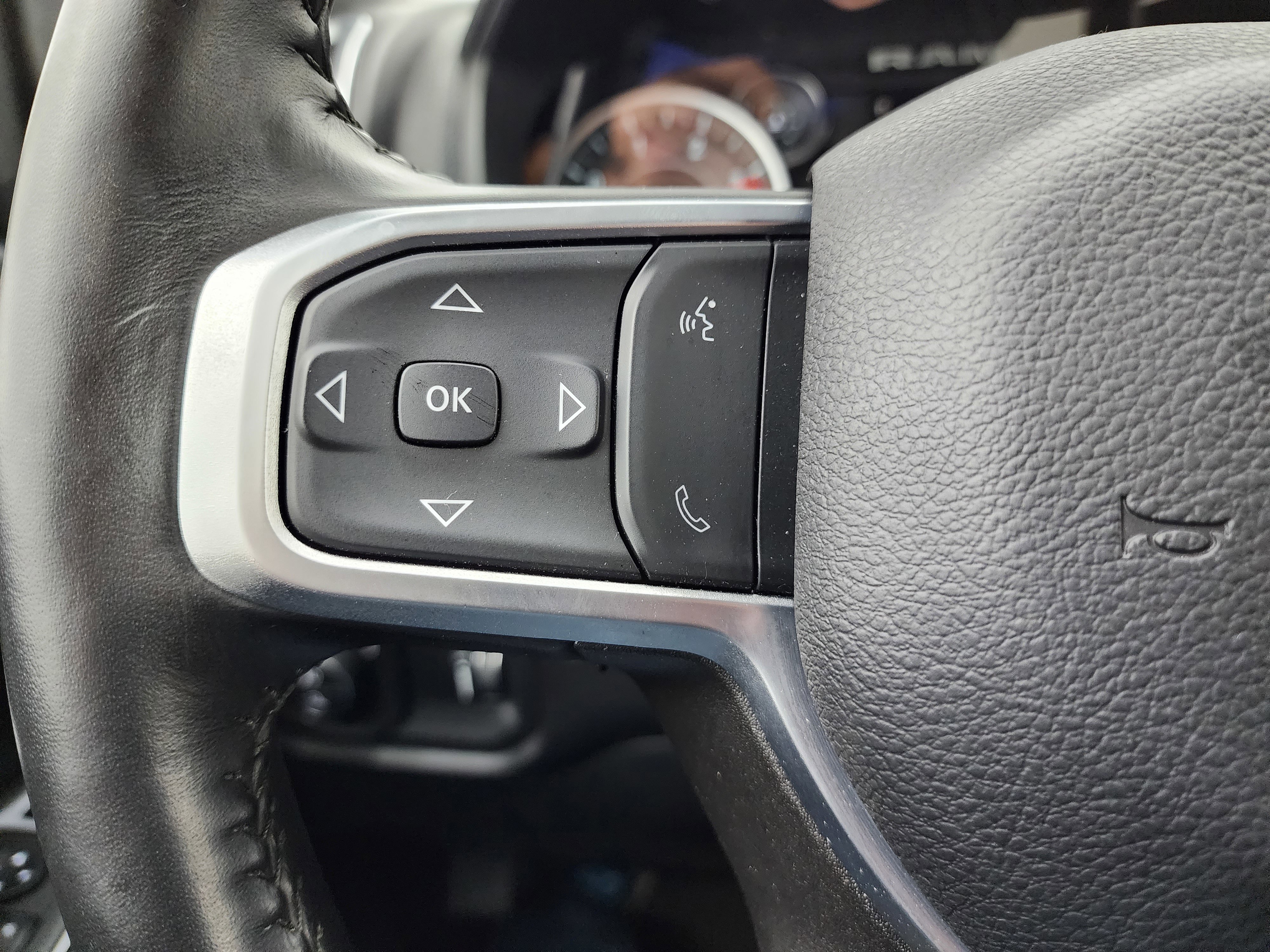 Used 2024 RAM 3500 Big Horn w/ Sport Appearance Package image 17