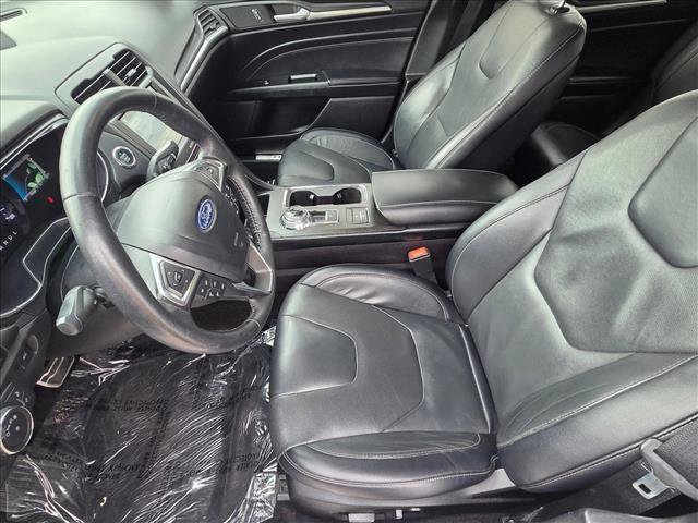 Used 2018 Ford Fusion Titanium image 15