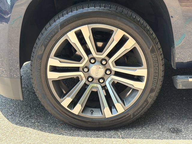 Used 2020 GMC Yukon Denali w/ Denali Premium Package AWD/4WD image 13