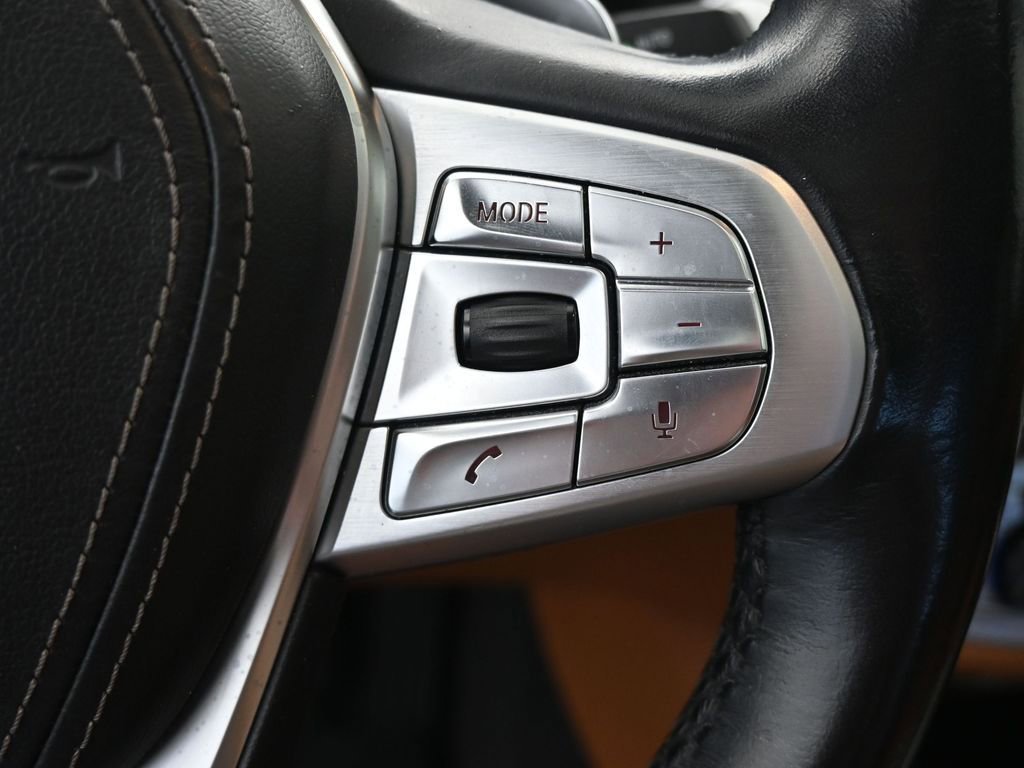 Used 2018 BMW 750i 750i 4D Sedan image 27