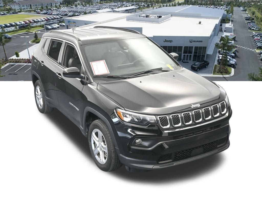Used 2024 Jeep Compass Latitude image 51