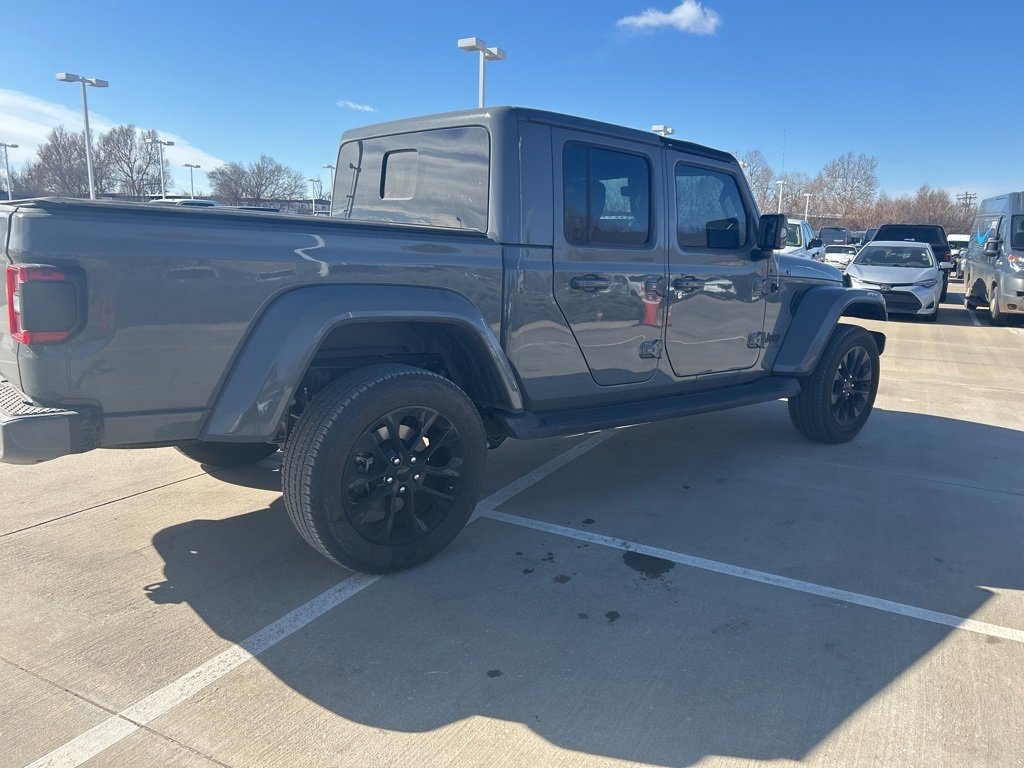 Used 2022 Jeep Gladiator Overland image 4