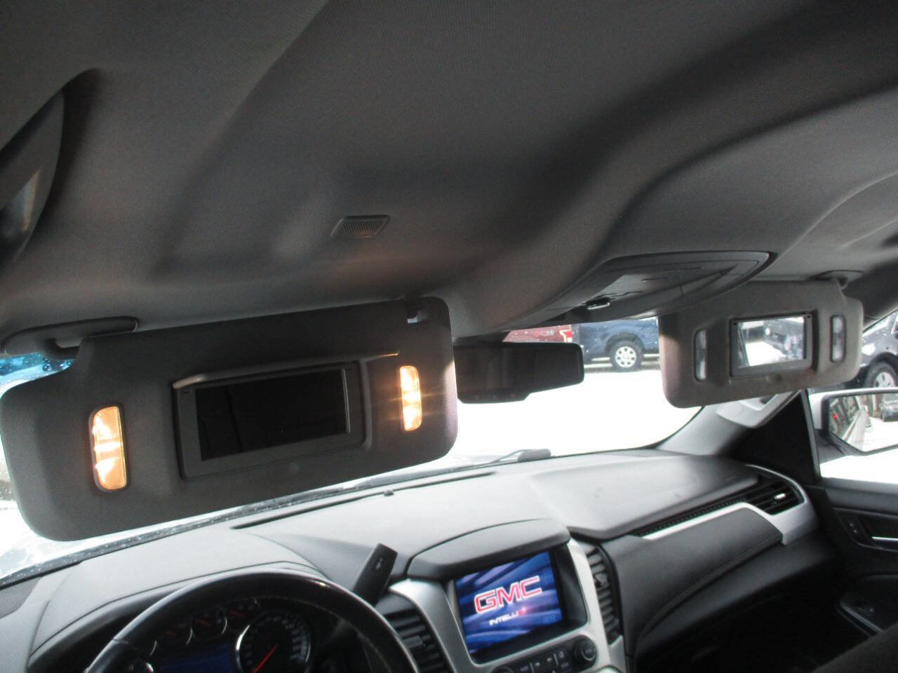 Used 2018 GMC Yukon XL SLE w/ SLE Value Package image 36