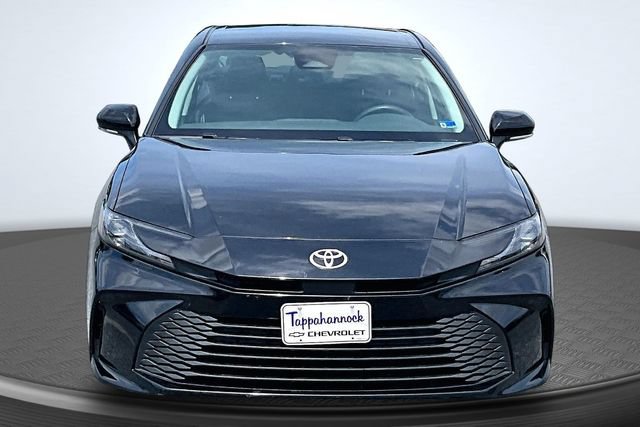 Used 2025 Toyota Camry LE FWD image 2