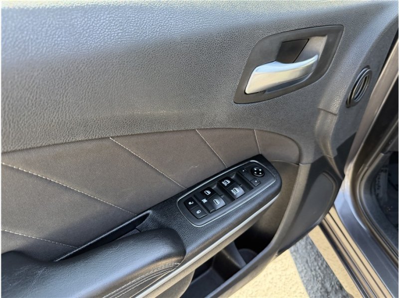 Used 2019 Dodge Charger R/T RWD image 14