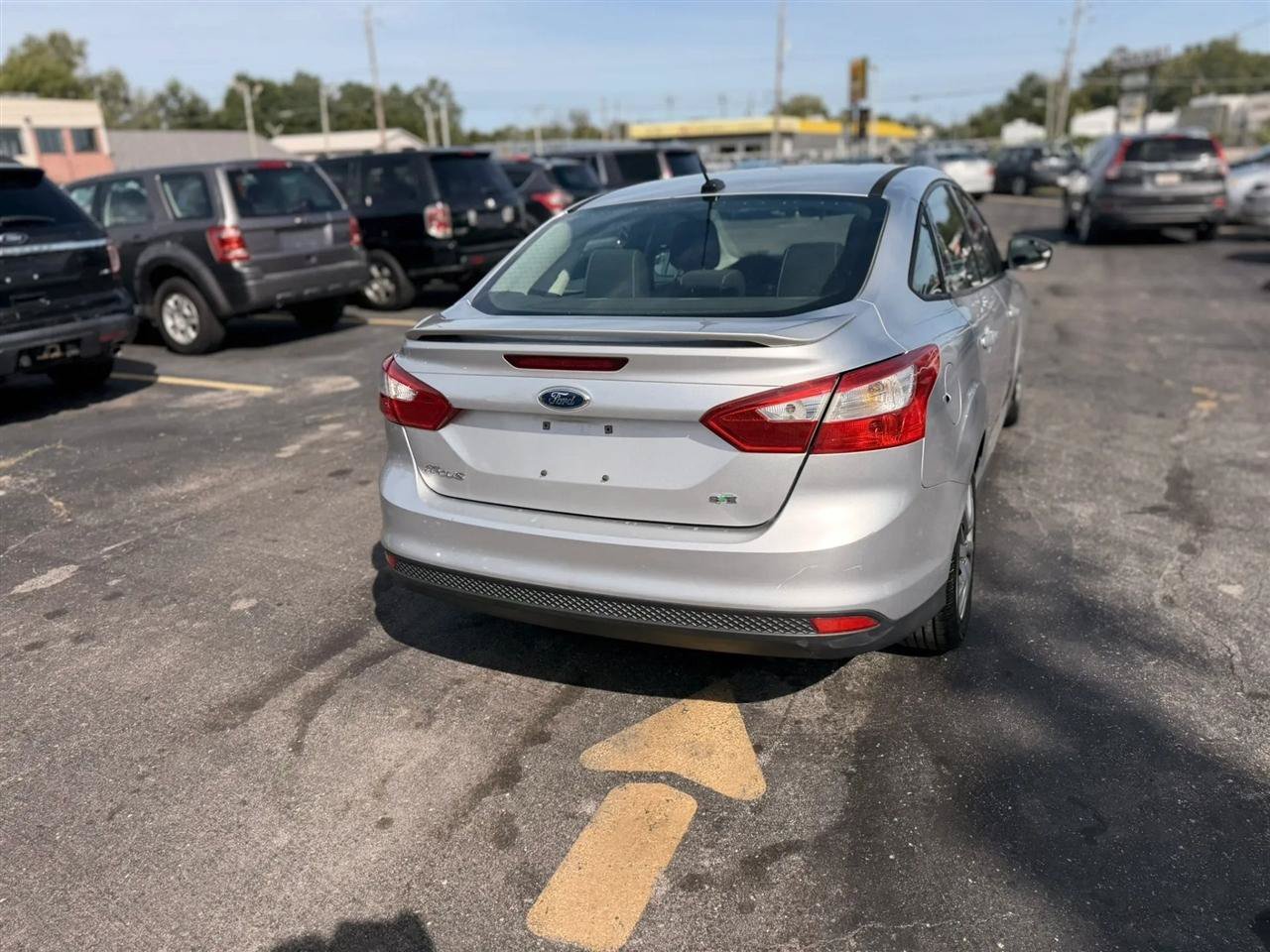 Used 2012 Ford Focus SE FWD image 7