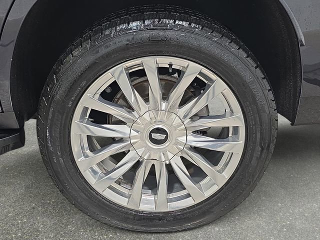 Used 2022 Cadillac Escalade Premium Luxury image 33