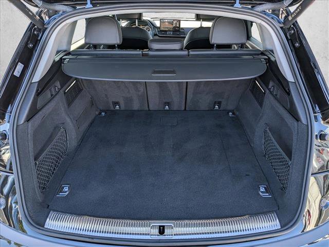 Used 2021 Audi Q5 e Premium Plus w/ Premium Plus Package image 6