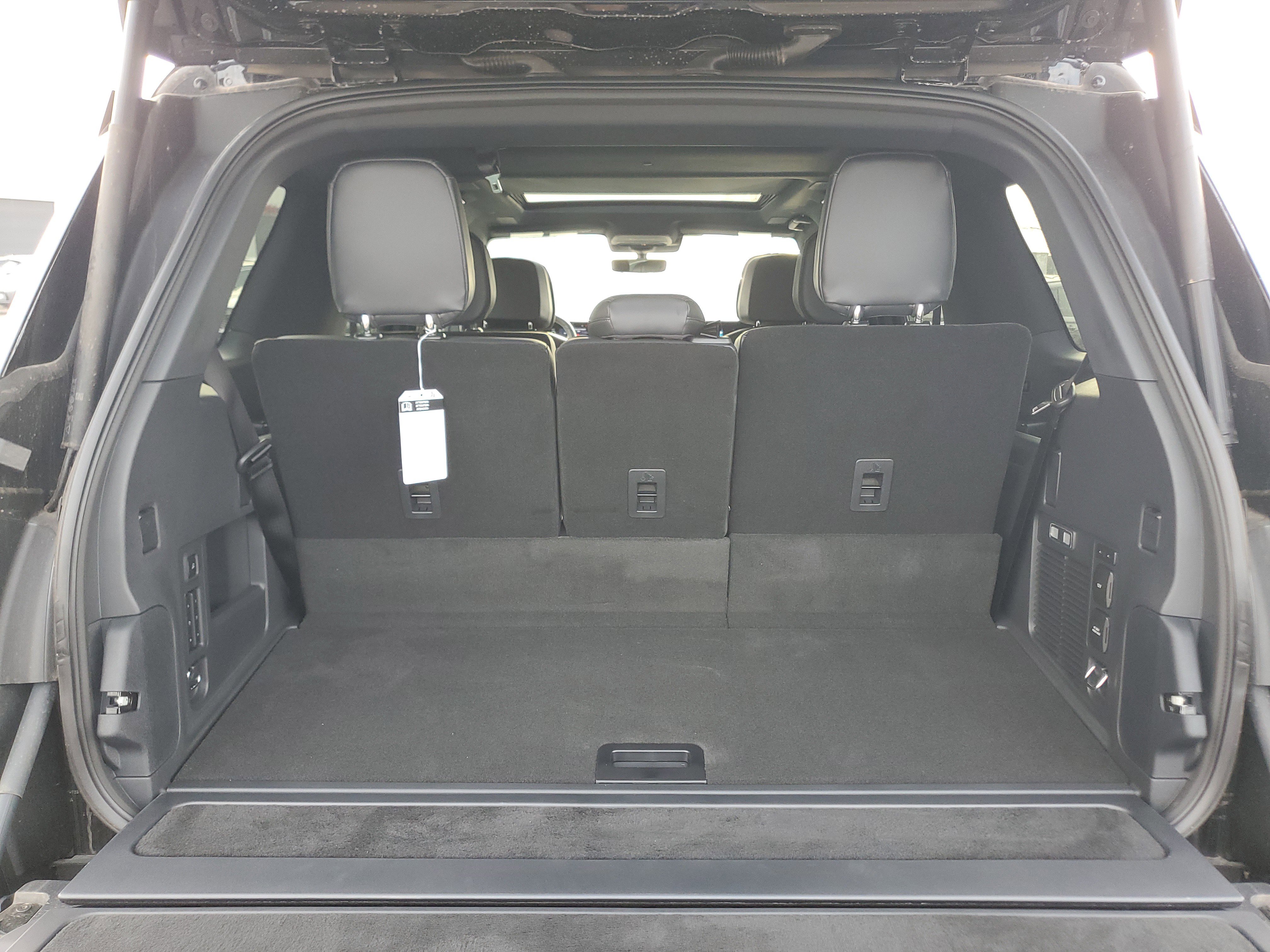 New 2025 Lincoln Navigator Reserve w/ Jet Appearance Package image 32