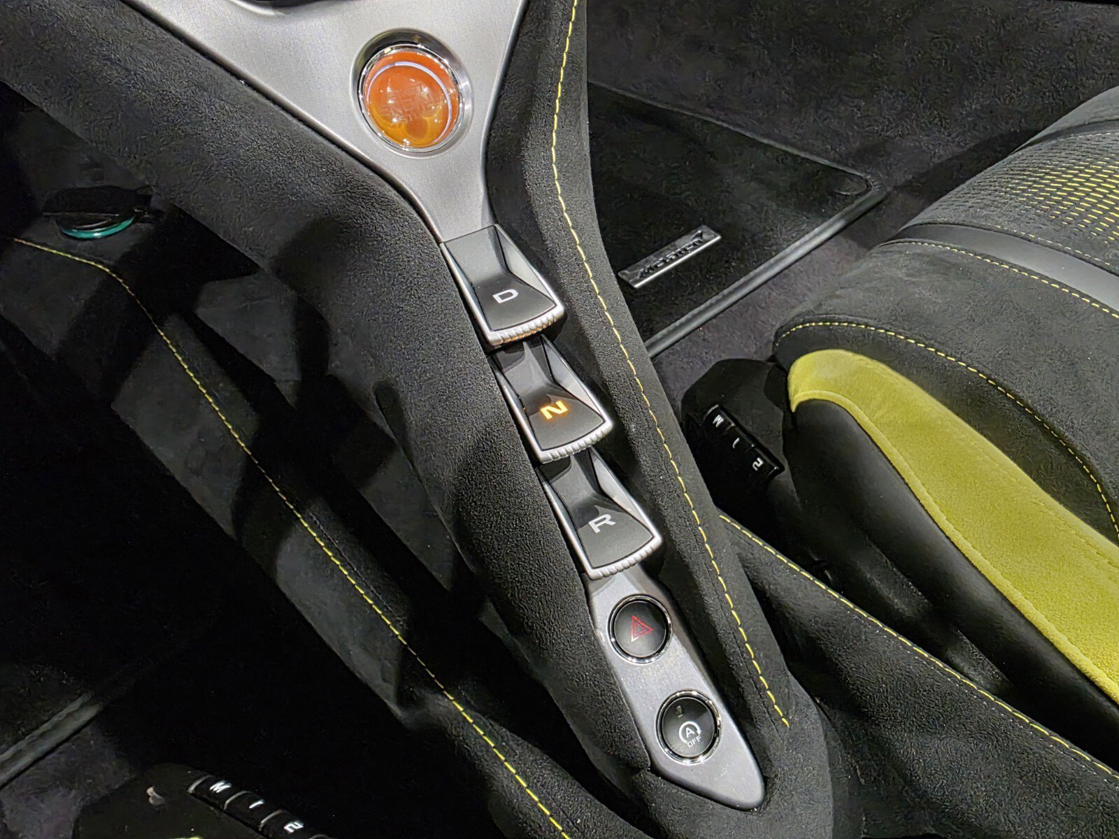 Used 2025 McLaren 750S Spider image 15