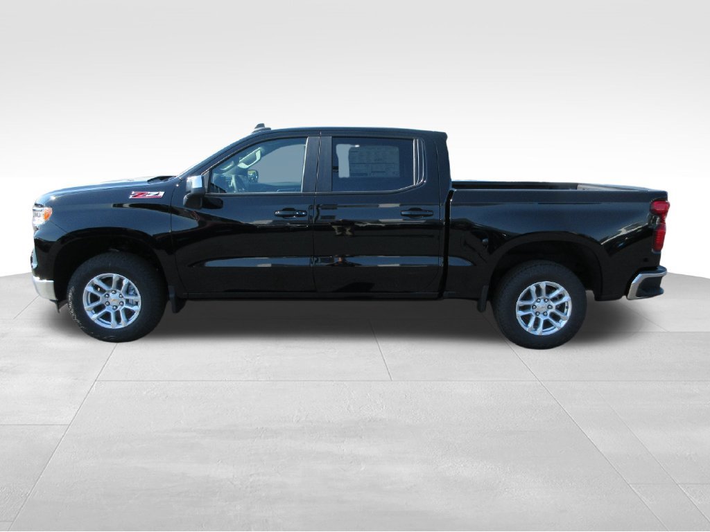 New 2026 Chevrolet Silverado 1500 LT w/ Z71 Off-Road Package AWD/4WD image 3