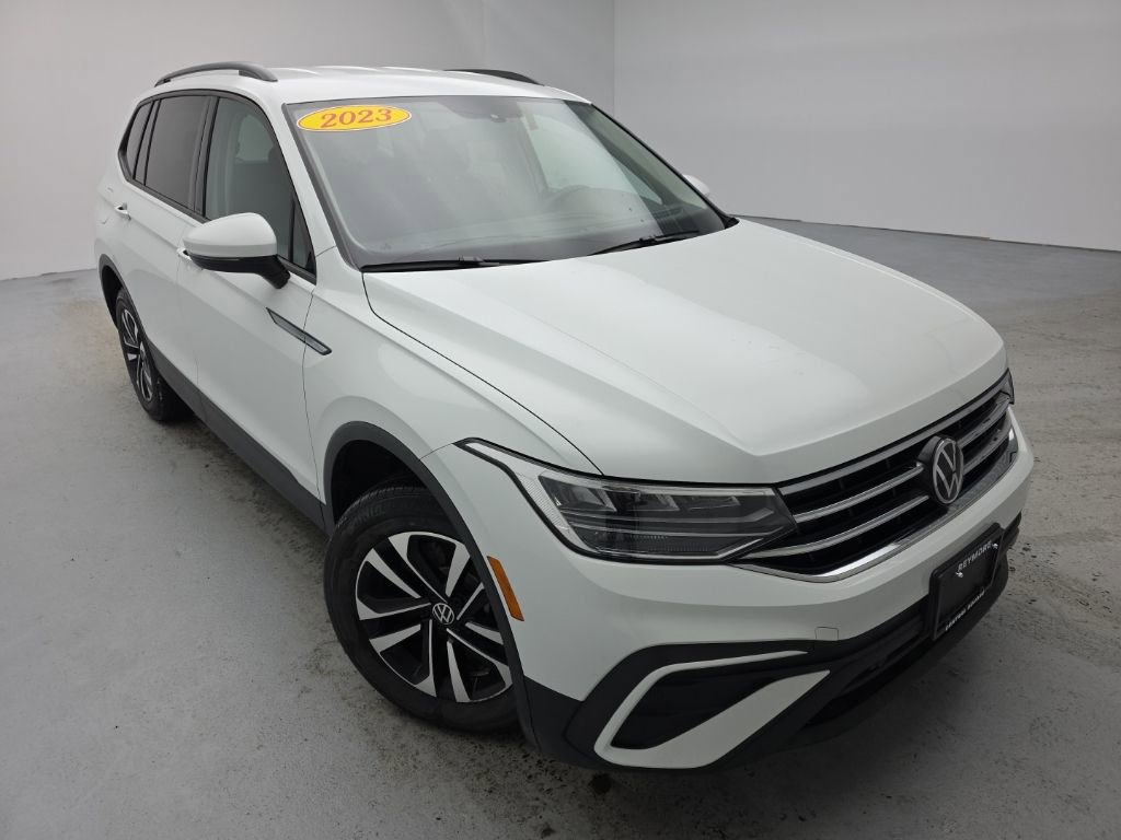 Used 2023 Volkswagen Tiguan S image 3