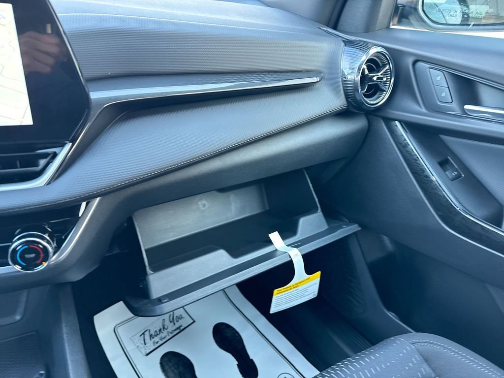 New 2026 Chevrolet Equinox LT image 34