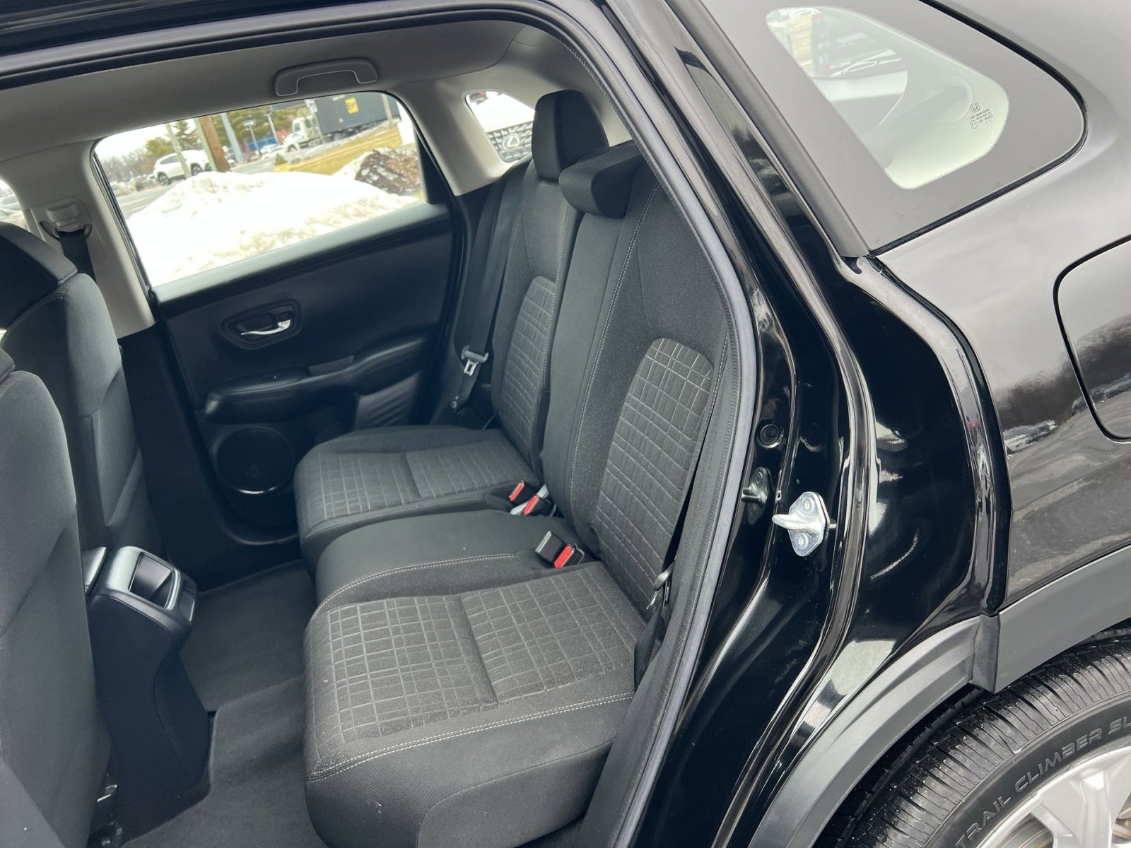 Used 2023 Honda HR-V LX image 22