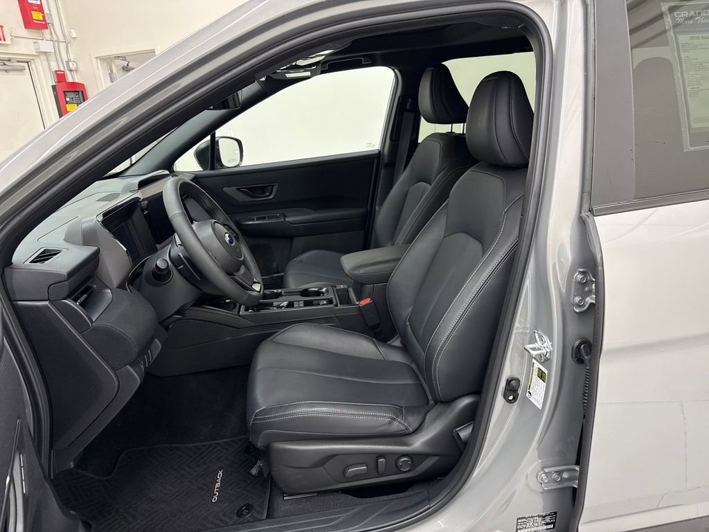 Used 2026 Subaru Outback Limited AWD/4WD image 13