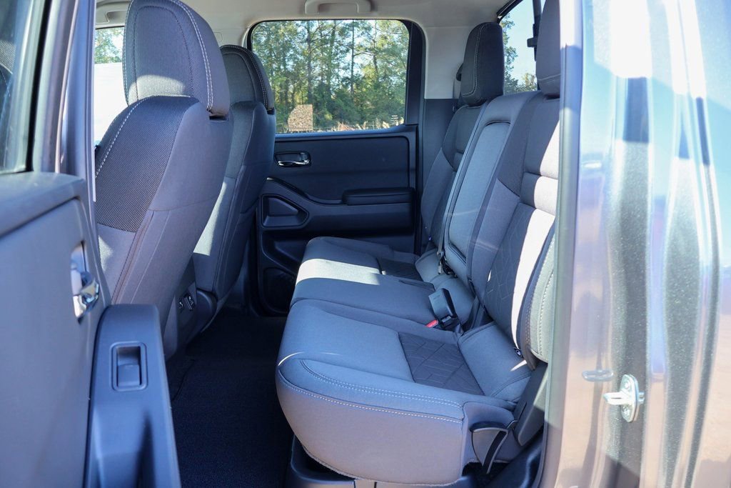 New 2026 Nissan Frontier SV image 8