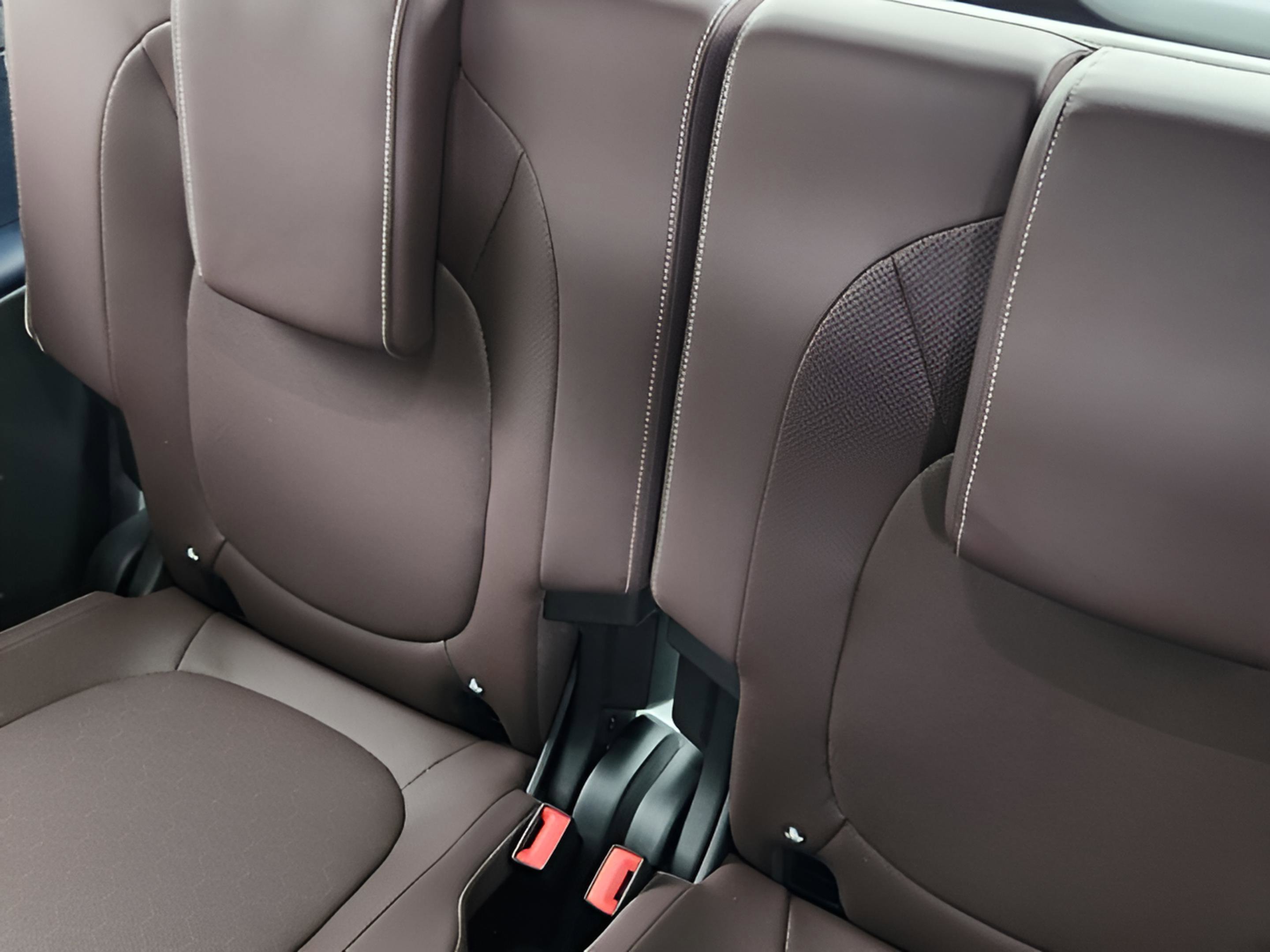 New 2025 Volkswagen ID. Buzz Pro S image 13