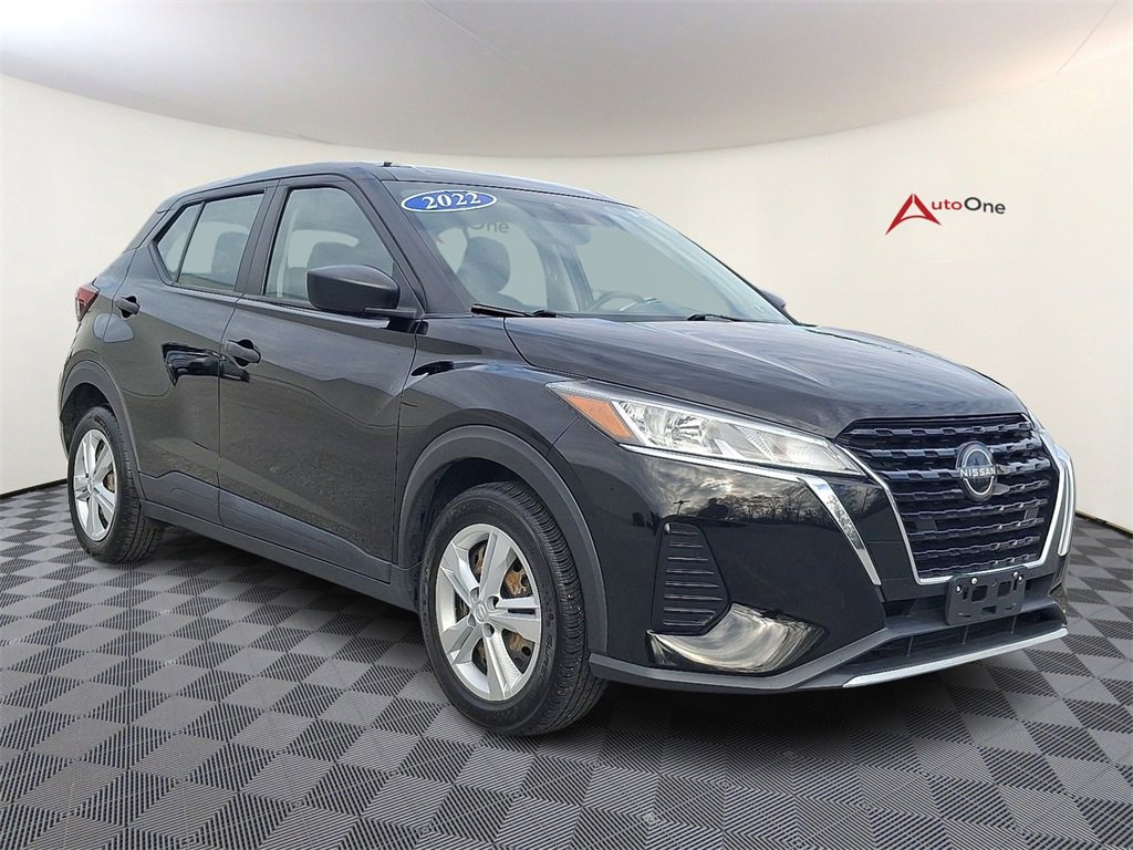 Used 2022 Nissan Kicks S