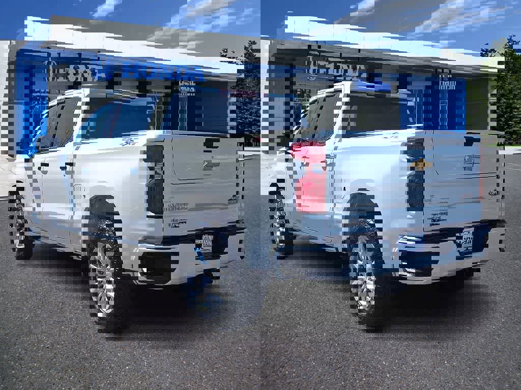 Used 2021 Chevrolet Silverado 1500 Custom image 22