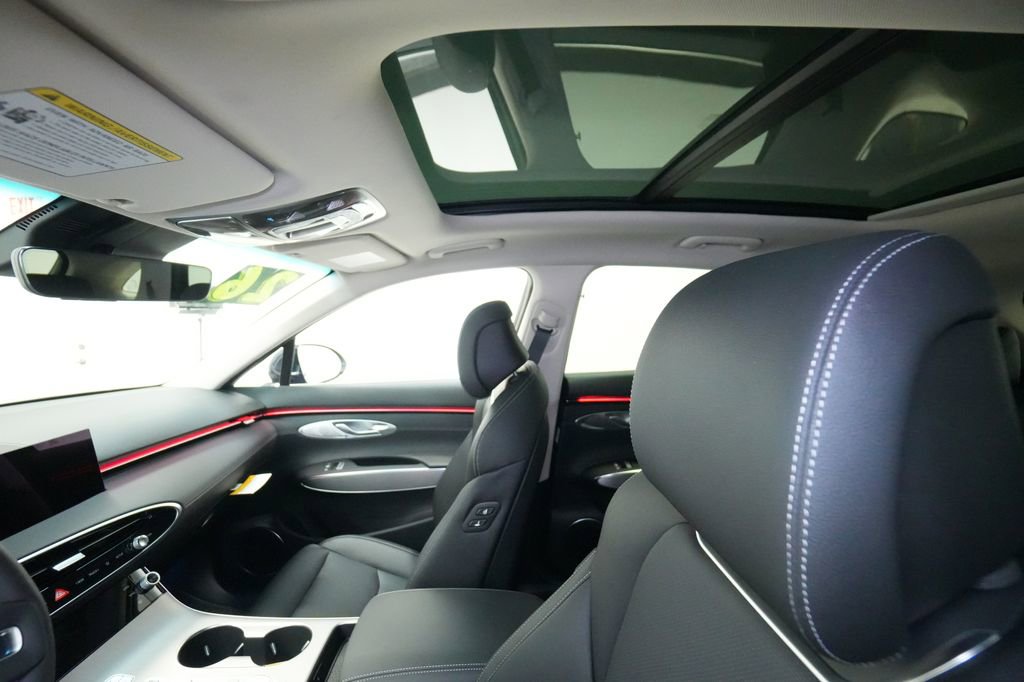 New 2026 Genesis GV70 2.5T Select image 20