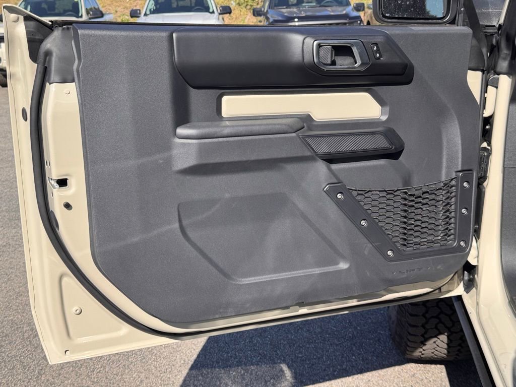 New 2026 Ford Bronco Badlands image 15