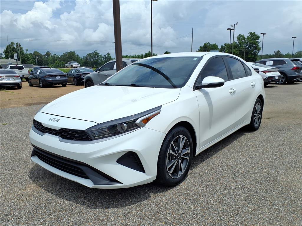Used 2023 Kia Forte LXS w/ LXS Technology Package