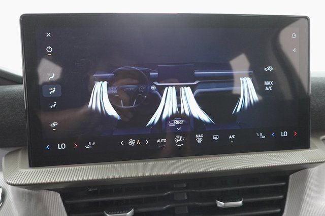 Certified 2025 Ford Explorer Active image 20