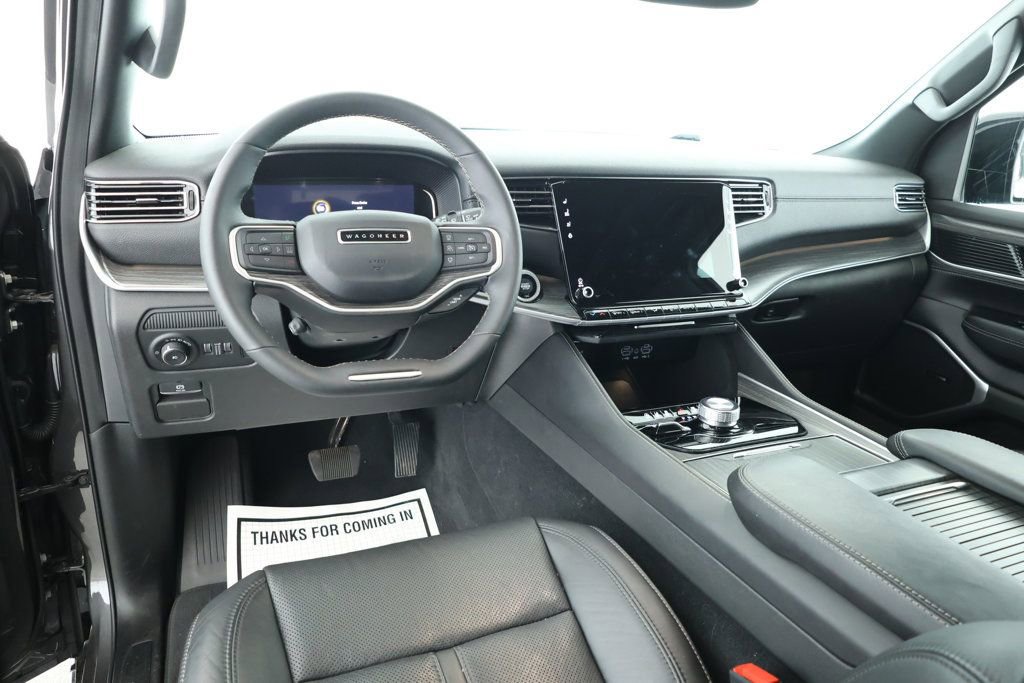 Used 2023 Jeep Wagoneer Series II w/ Premium Group I image 11