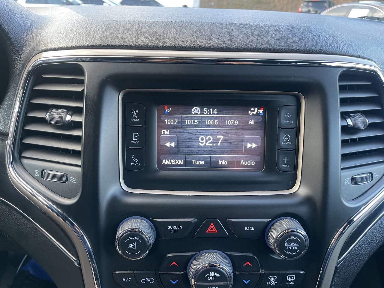 Used 2014 Jeep Grand Cherokee Limited image 18