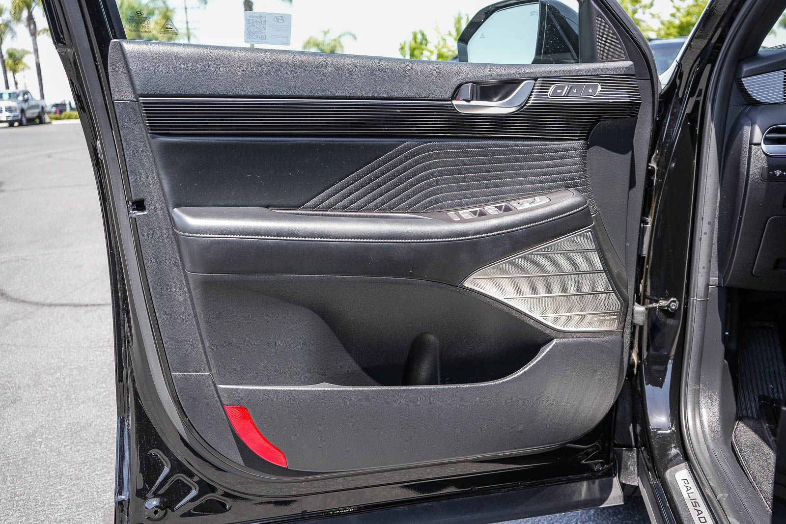 Used 2024 Hyundai Palisade Calligraphy image 23