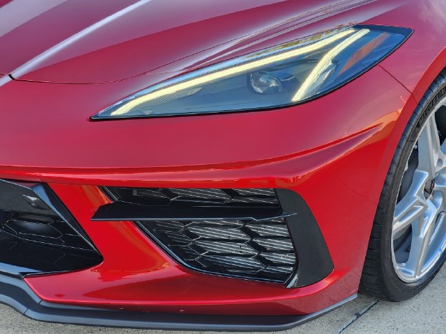 Used 2021 Chevrolet Corvette Stingray Premium Cpe w/ Z51 Performance Package RWD image 16
