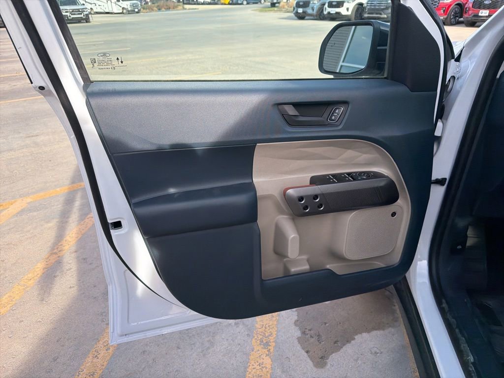 New 2026 Ford Maverick Lariat image 12