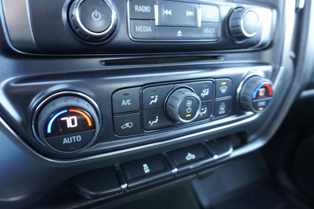 Used 2017 Chevrolet Silverado 1500 LT image 18