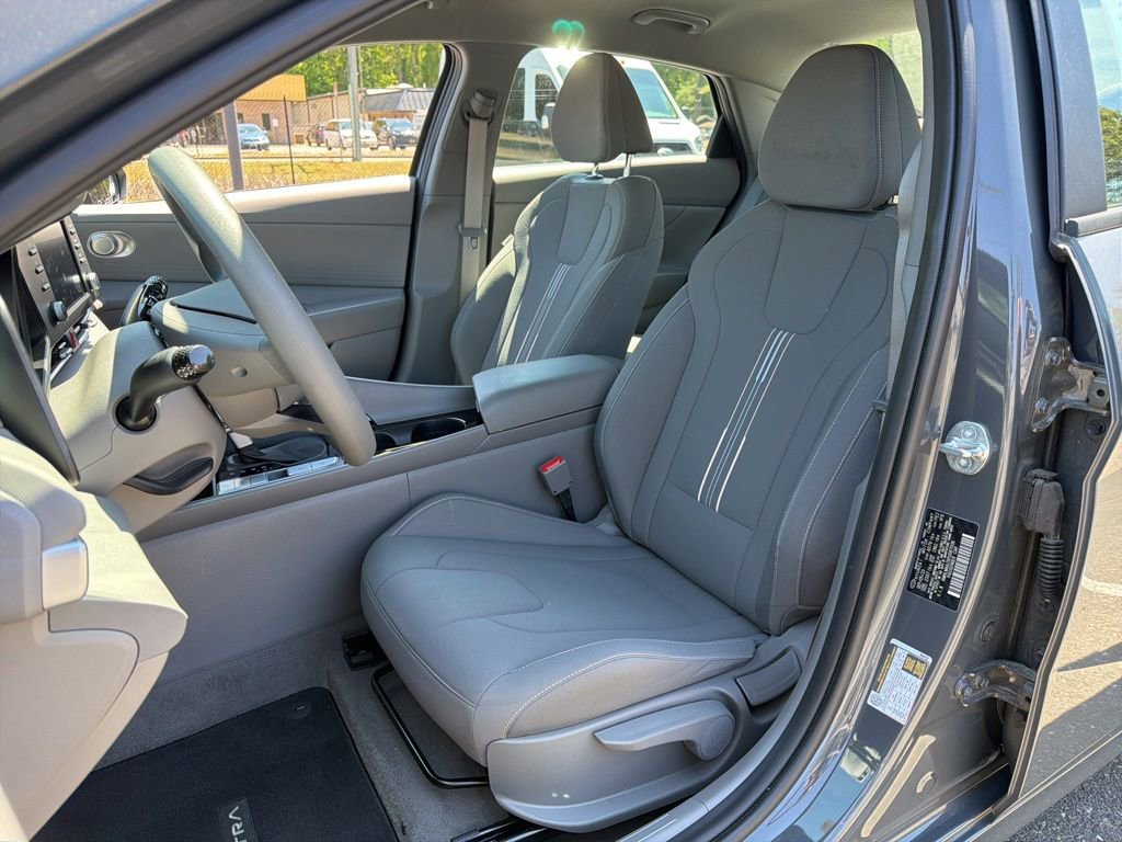 Certified 2023 Hyundai Elantra Blue w/ Cargo Package FWD image 21