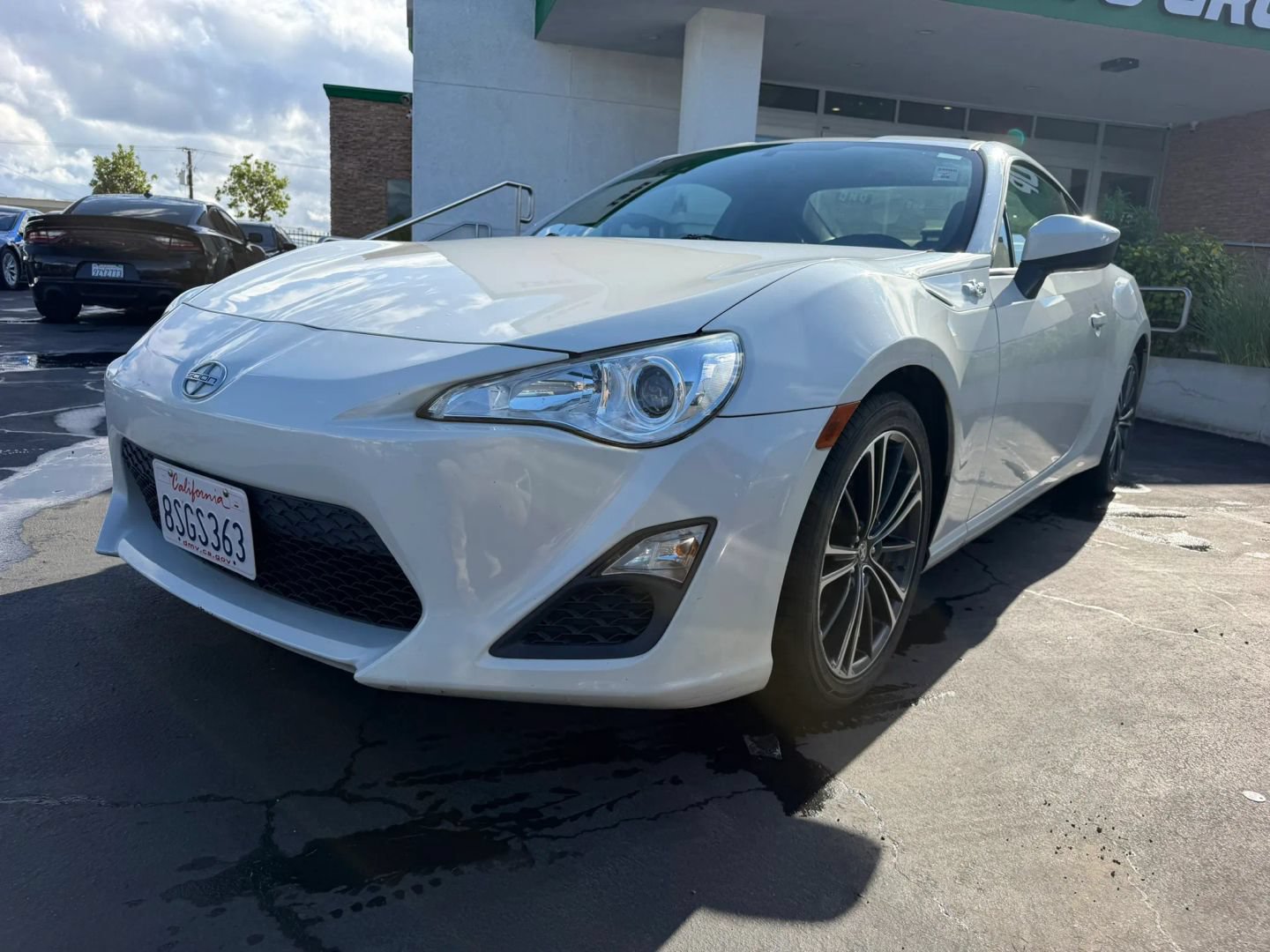 Used 2016 Scion FR-S RWD image 2