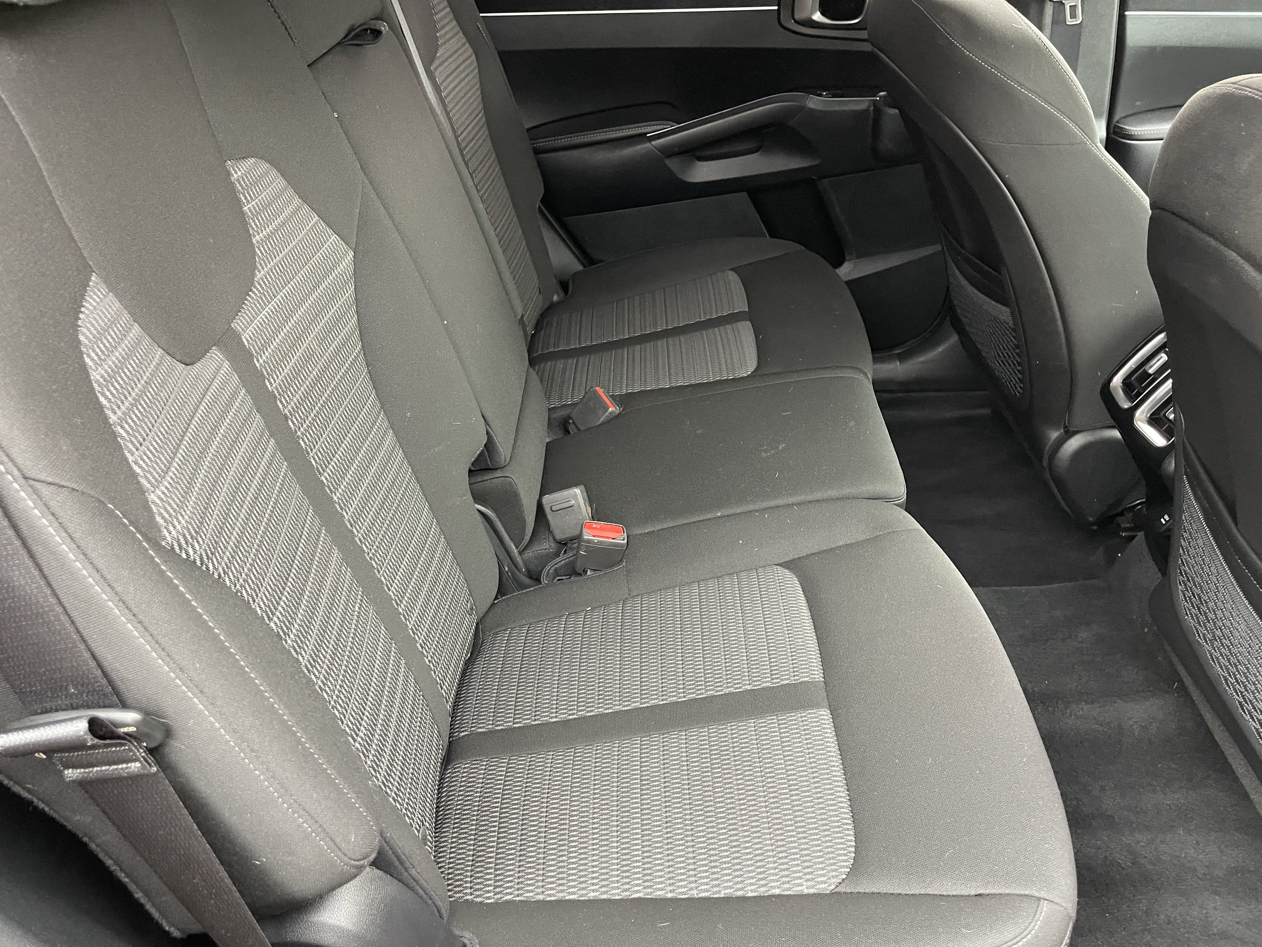 Certified 2022 Kia Sorento LX FWD image 12
